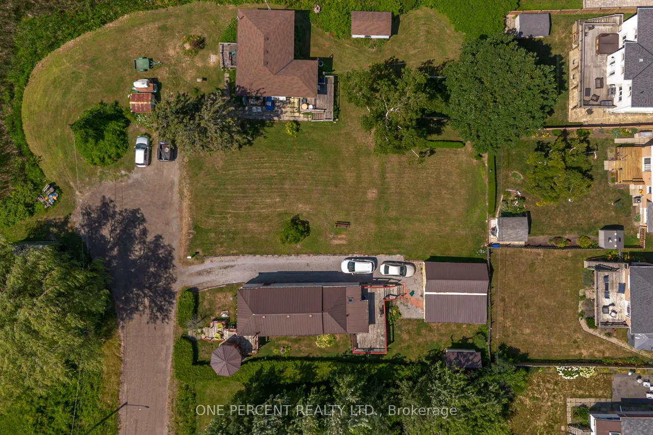 809 St. Martins Drive — photo 12