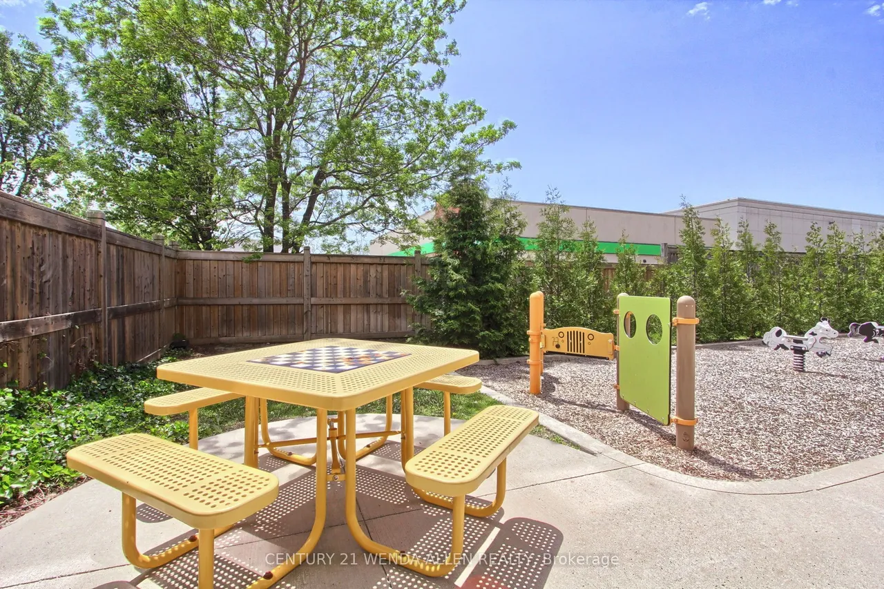290 Liberty Street N, Unit 420 — photo 32