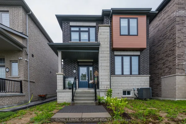 15 Mountainside Crescent