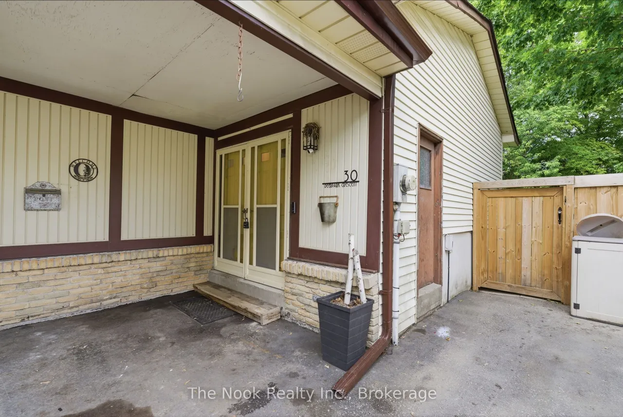 30 Deerpark Crescent — photo 50