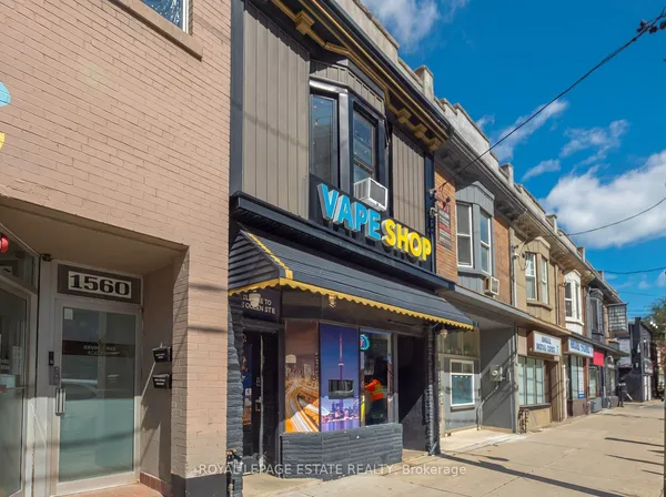 1562 Queen Street E — photo 2