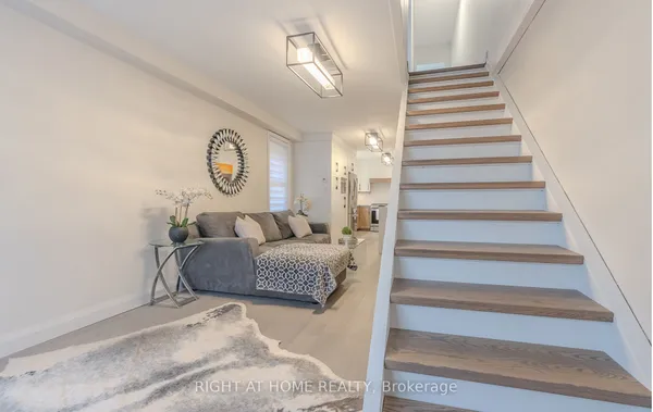 15 Hamstead Avenue — photo 2