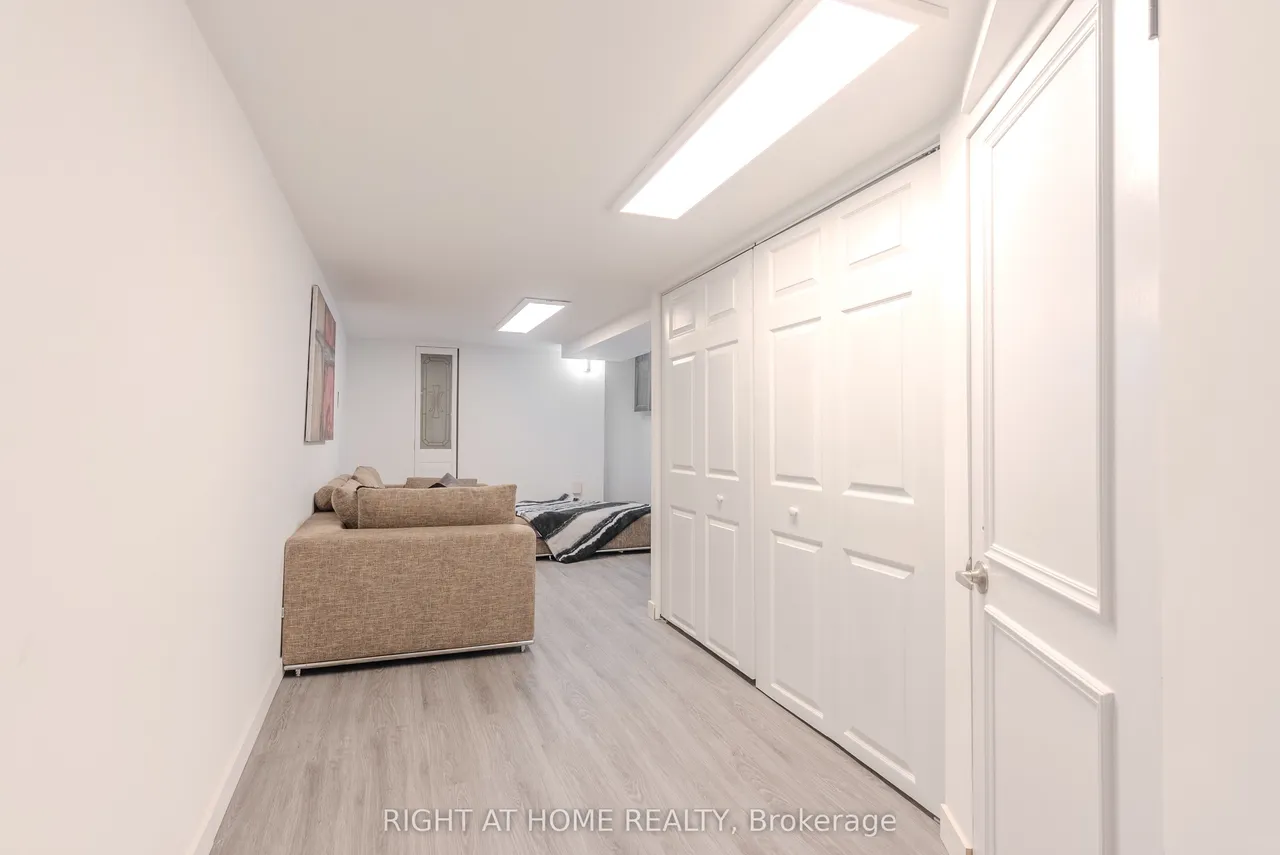 15 Hamstead Avenue — photo 40