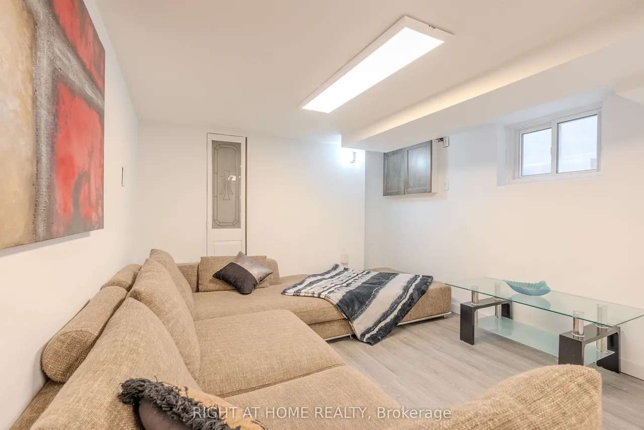 15 Hamstead Avenue — photo 39