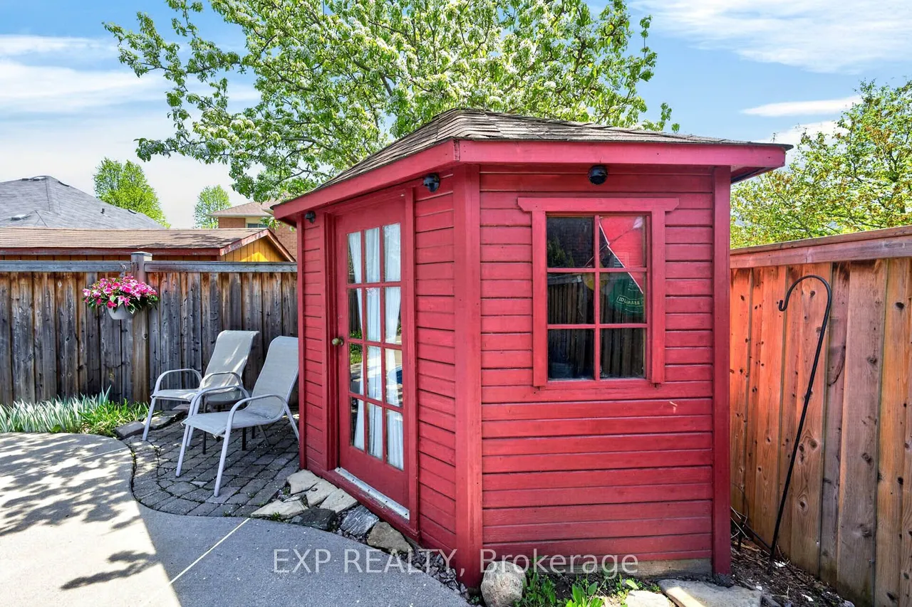 2345 Southcott Road — photo 39