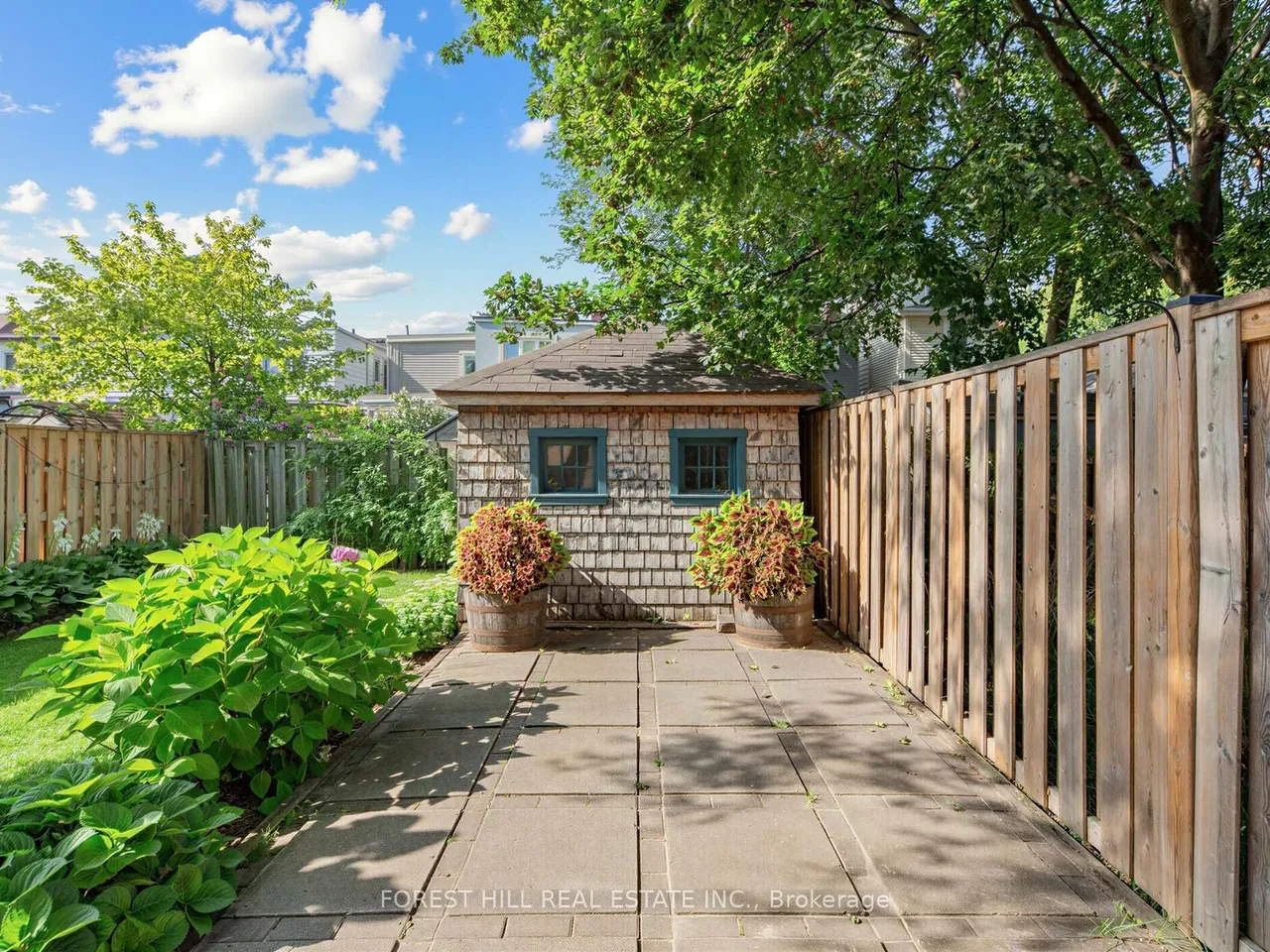 98 Gates Avenue — photo 44