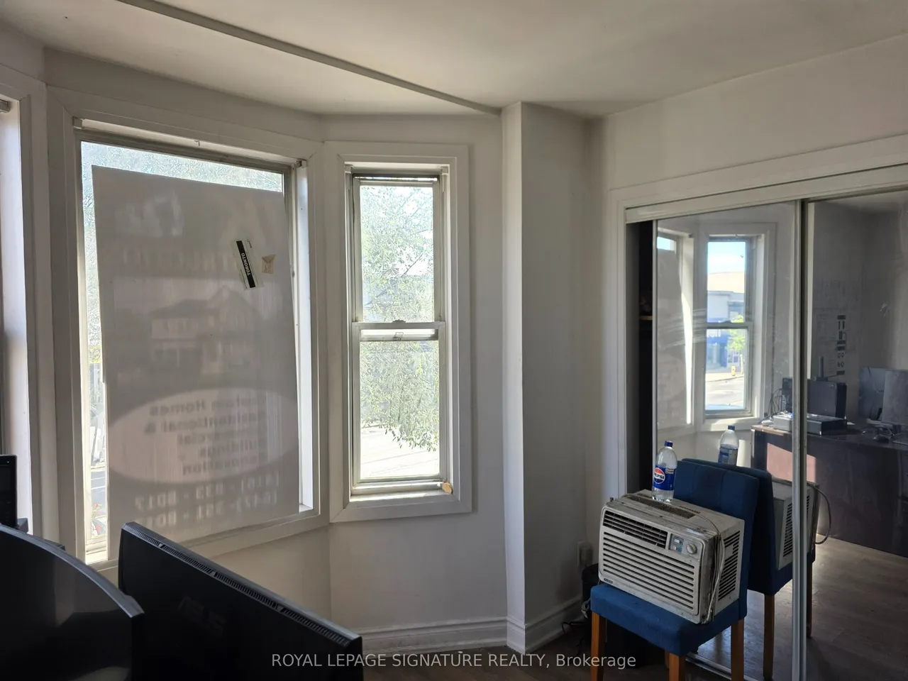 584 Danforth Avenue — photo 22