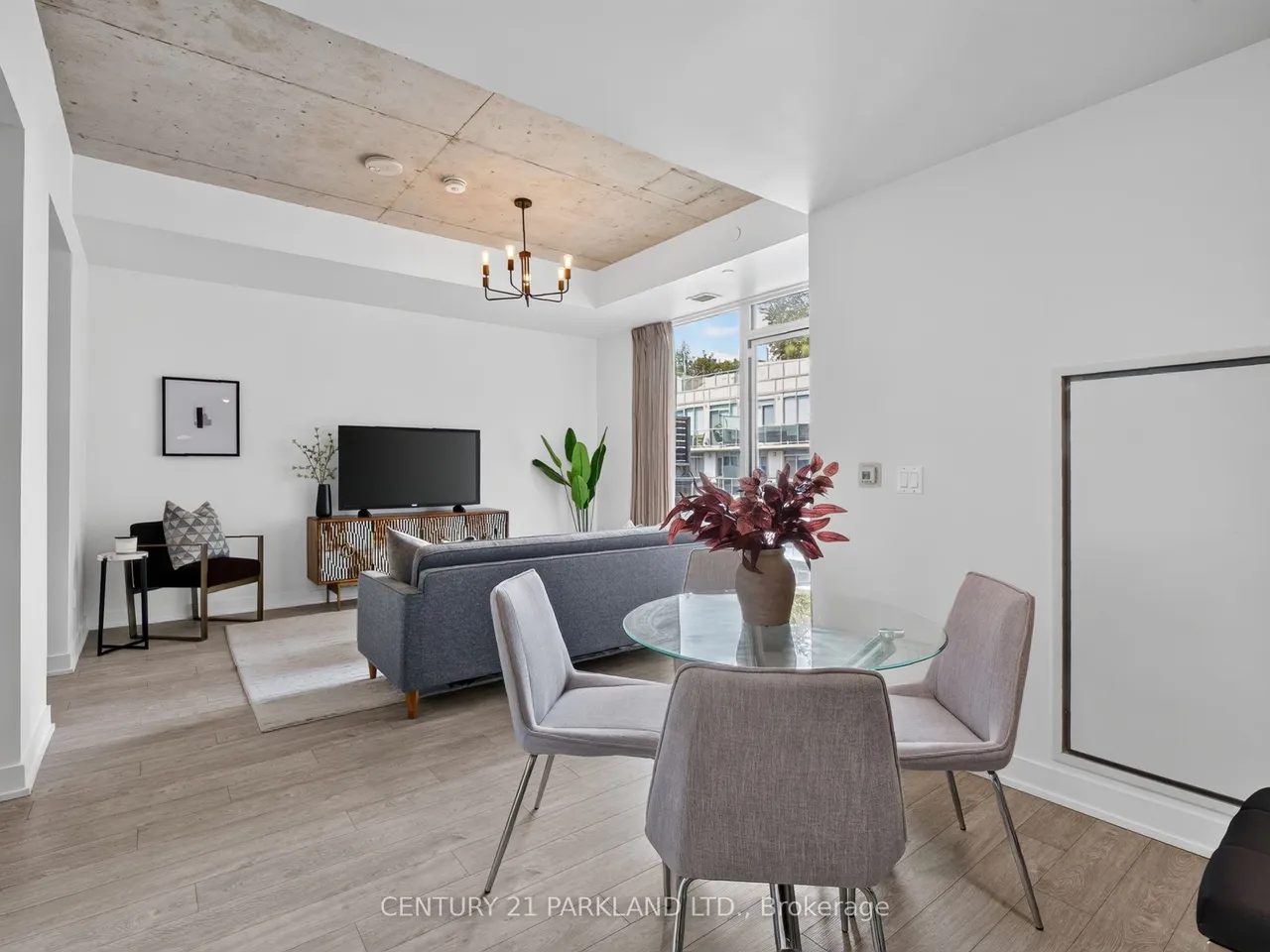 15 Baseball Place N, Unit 923 — photo 2