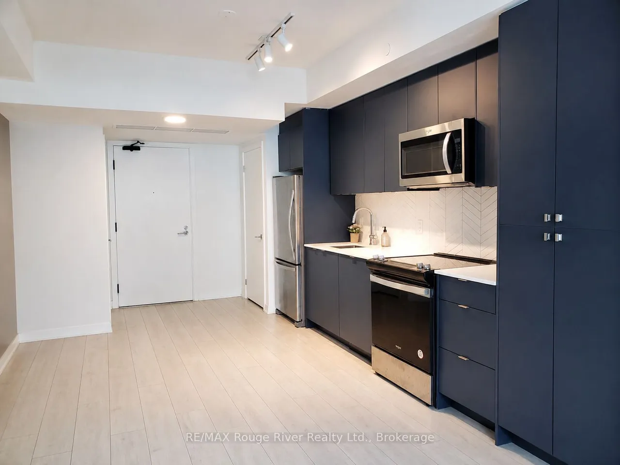 1614 Charles Street, Unit 439 — photo 3