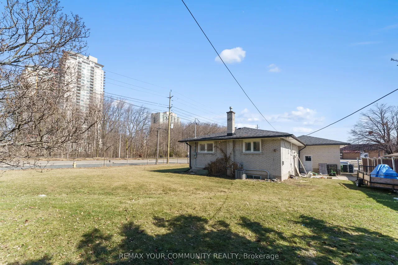 54 Saratoga Drive — photo 29