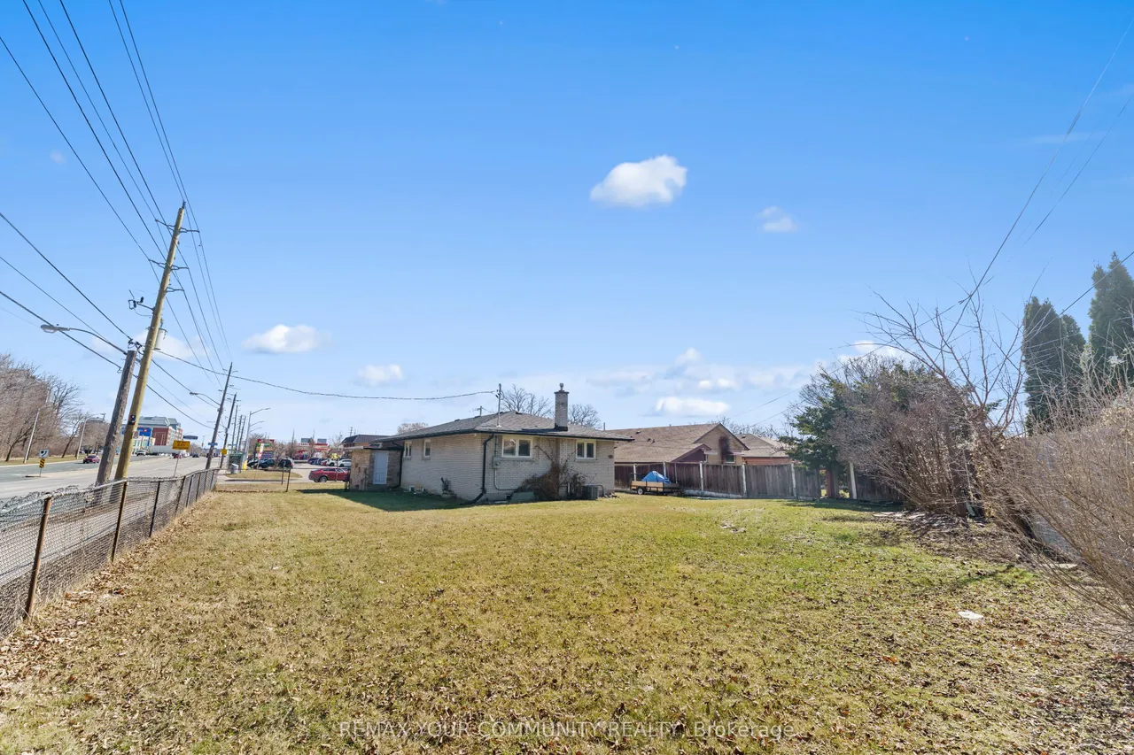 54 Saratoga Drive — photo 30