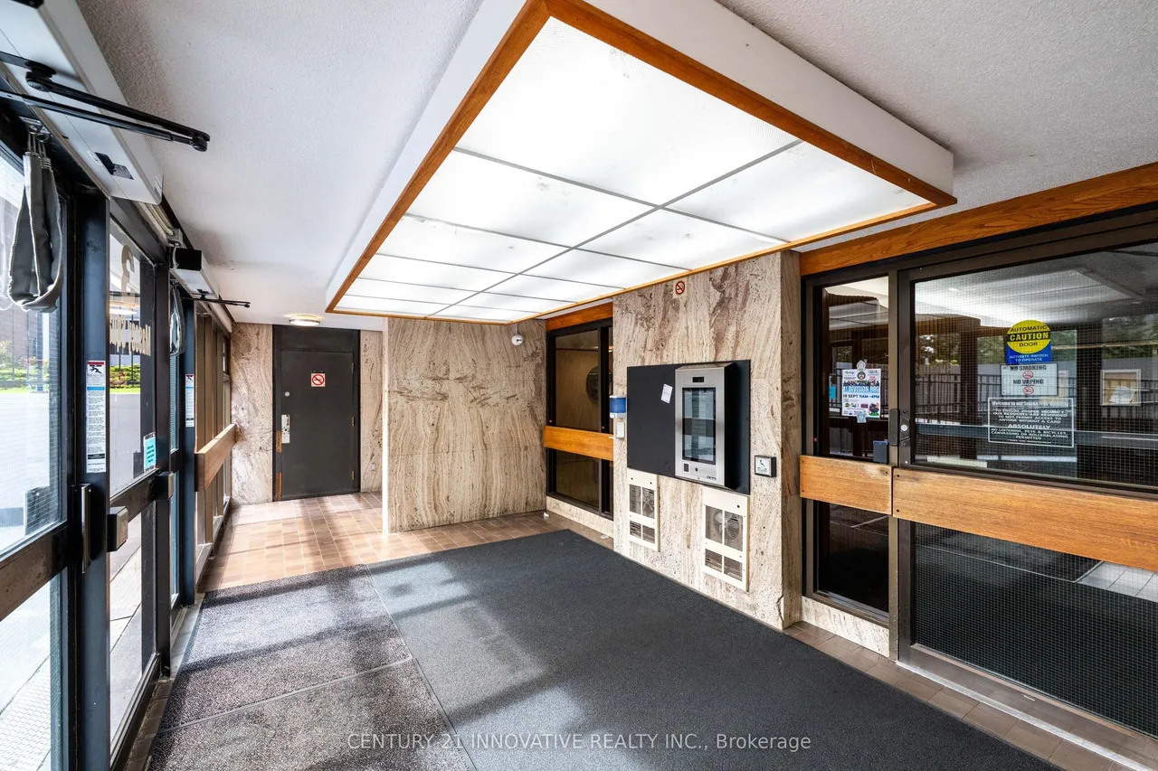 3 Massey Square, Unit 1903 — photo 3