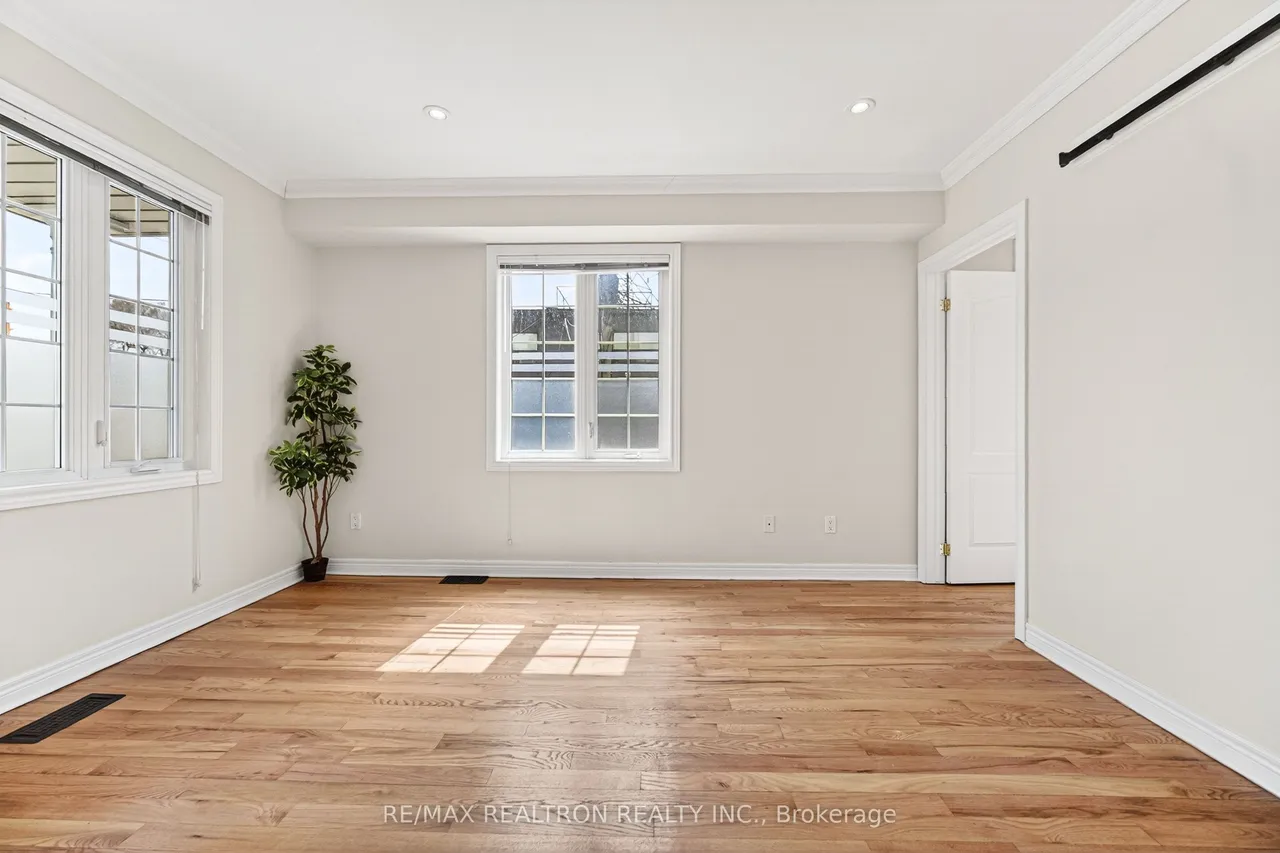 454 Donlands Avenue — photo 2