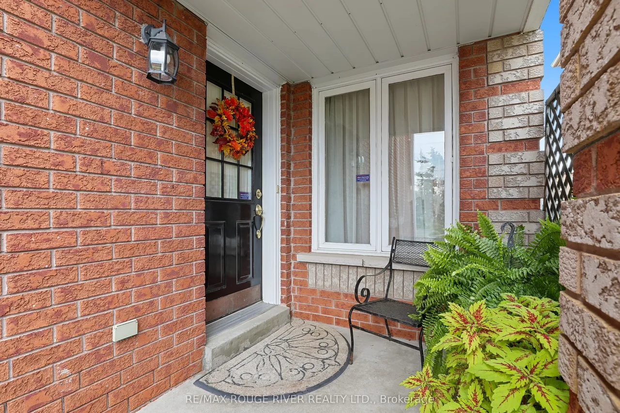 1543 Otonabee Drive — photo 3