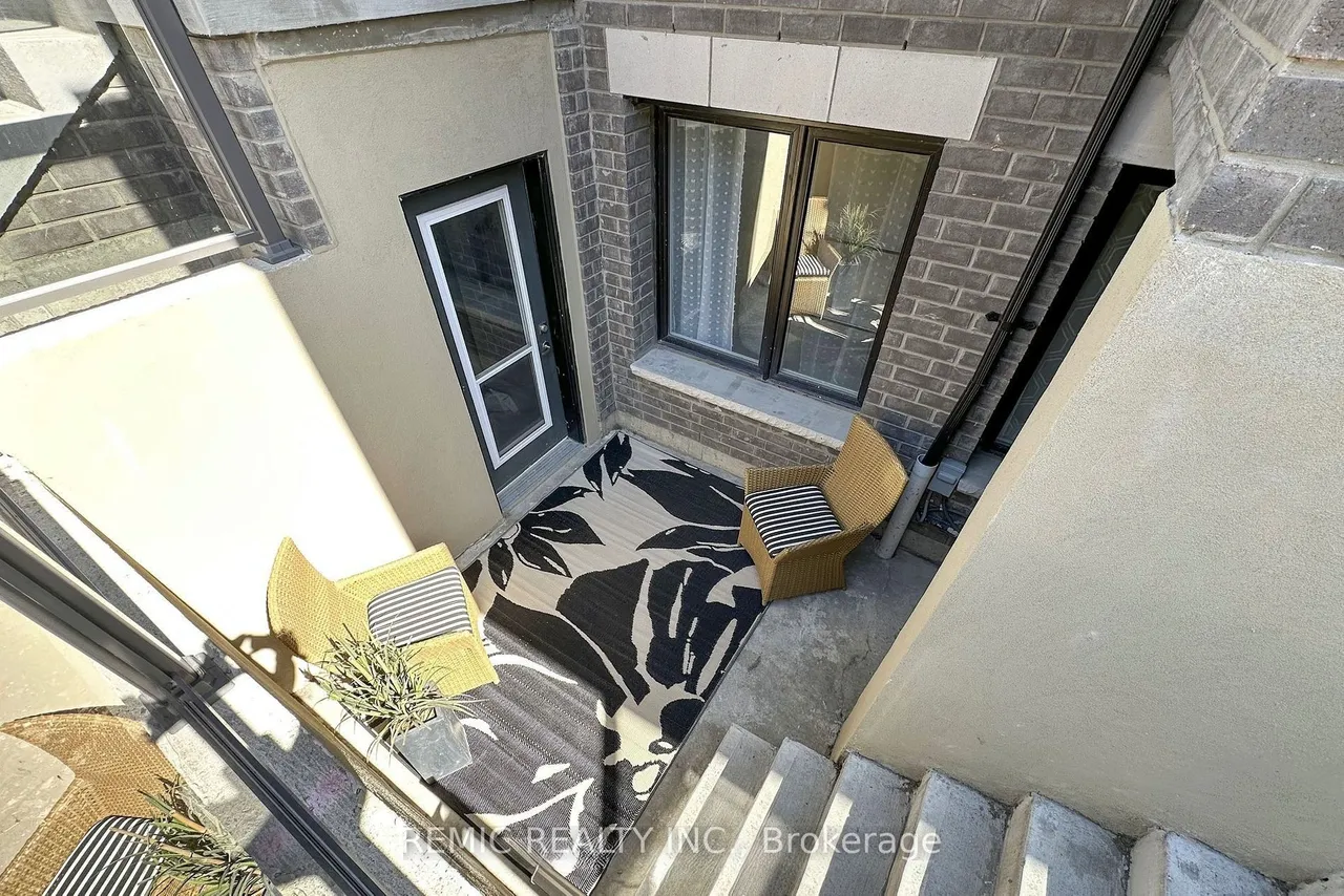 28 Lookout Drive, Unit A — photo 3
