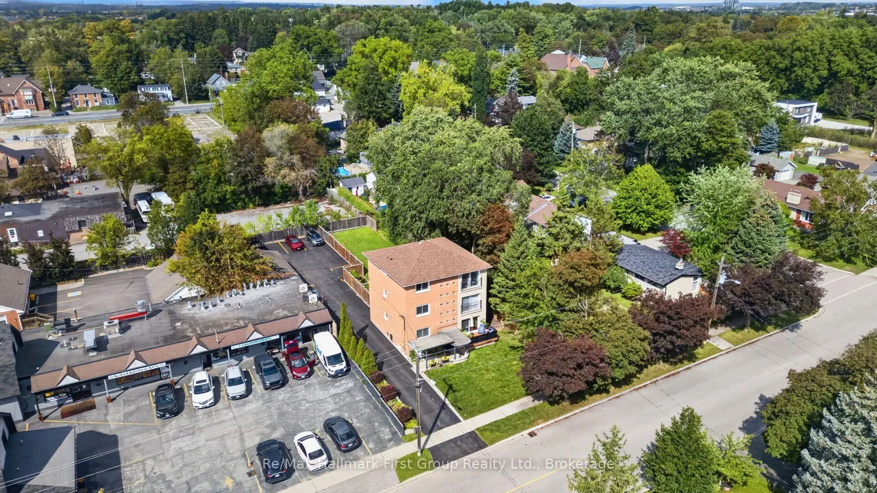10 Lincoln Street — photo 2