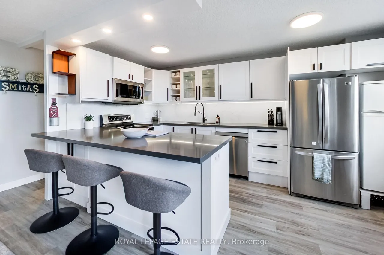 1071 Woodbine Avenue, Unit 311