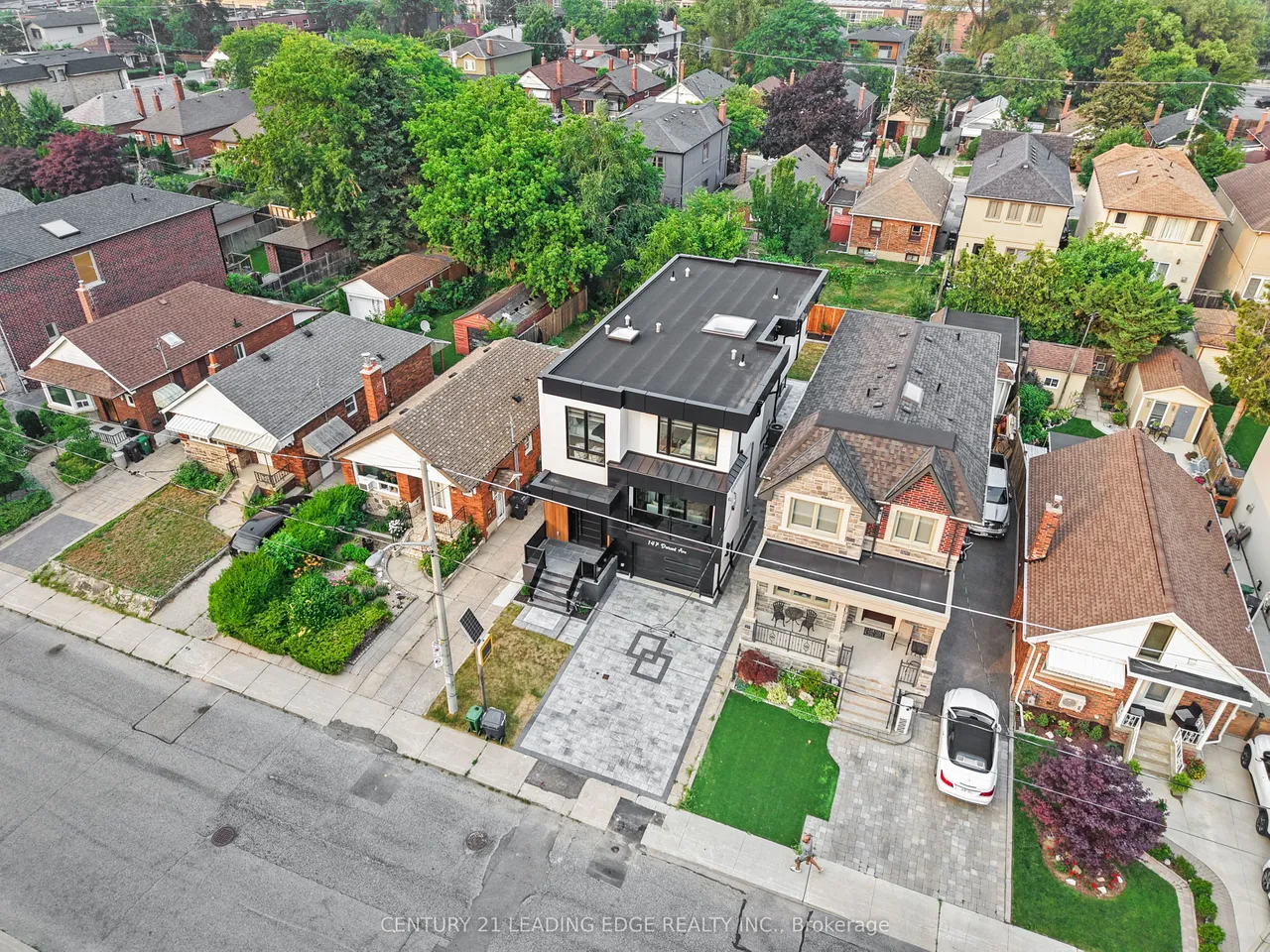 147 Durant Avenue — photo 2