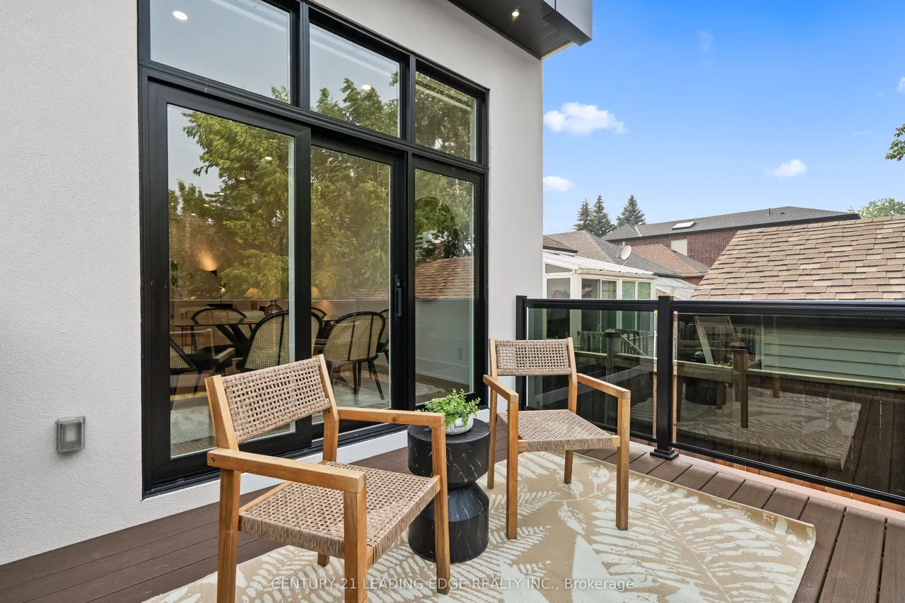 147 Durant Avenue — photo 39