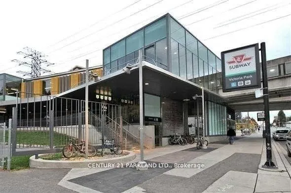 5 Massey Square, Unit 215