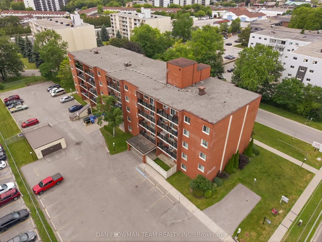 131 Taunton Road E, Unit 204 — photo 32