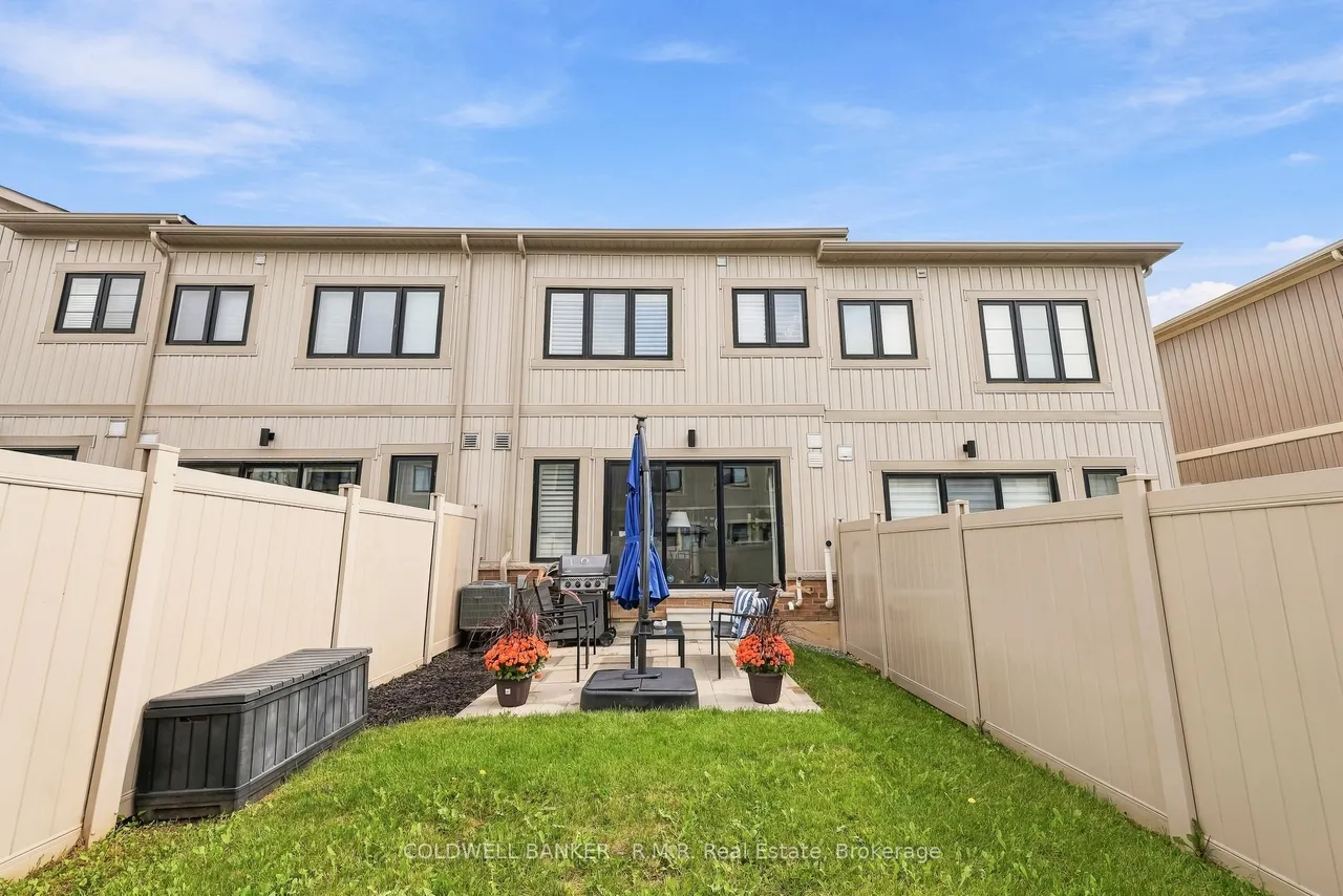 50 King George Way — photo 2