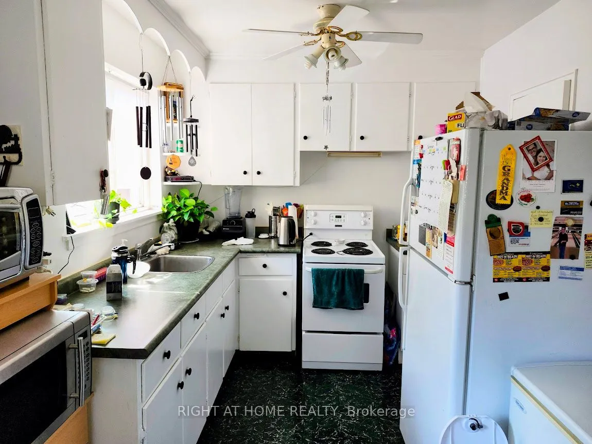 343 Frontenac Avenue — photo 3