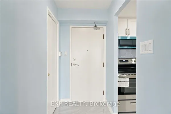 3 Greystone Walk Drive N, Unit 1927 — photo 2