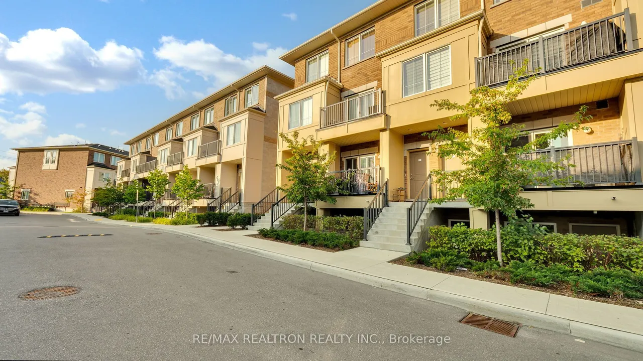470 Beresford Path, Unit 4 — photo 33
