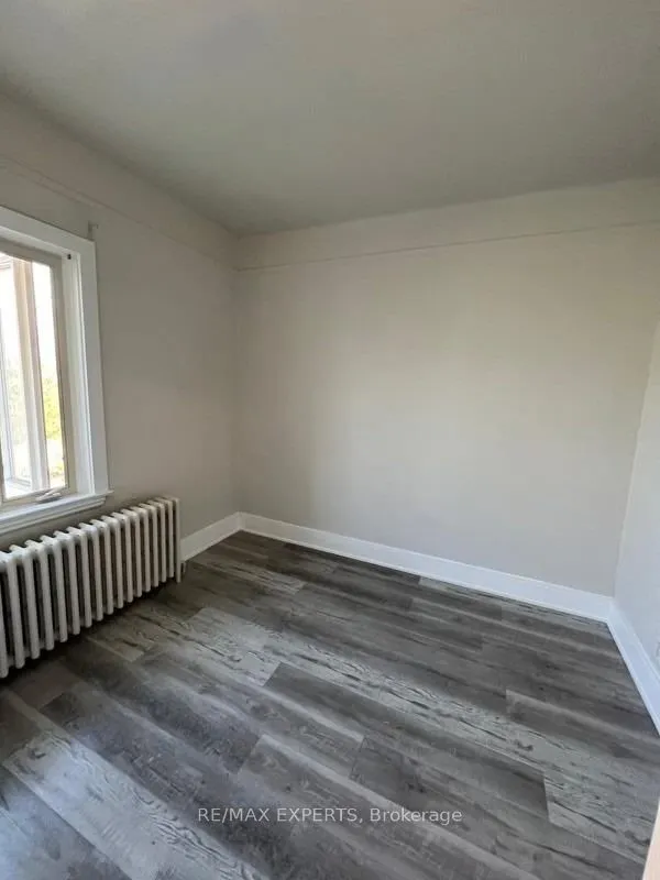393 King Street E — photo 18