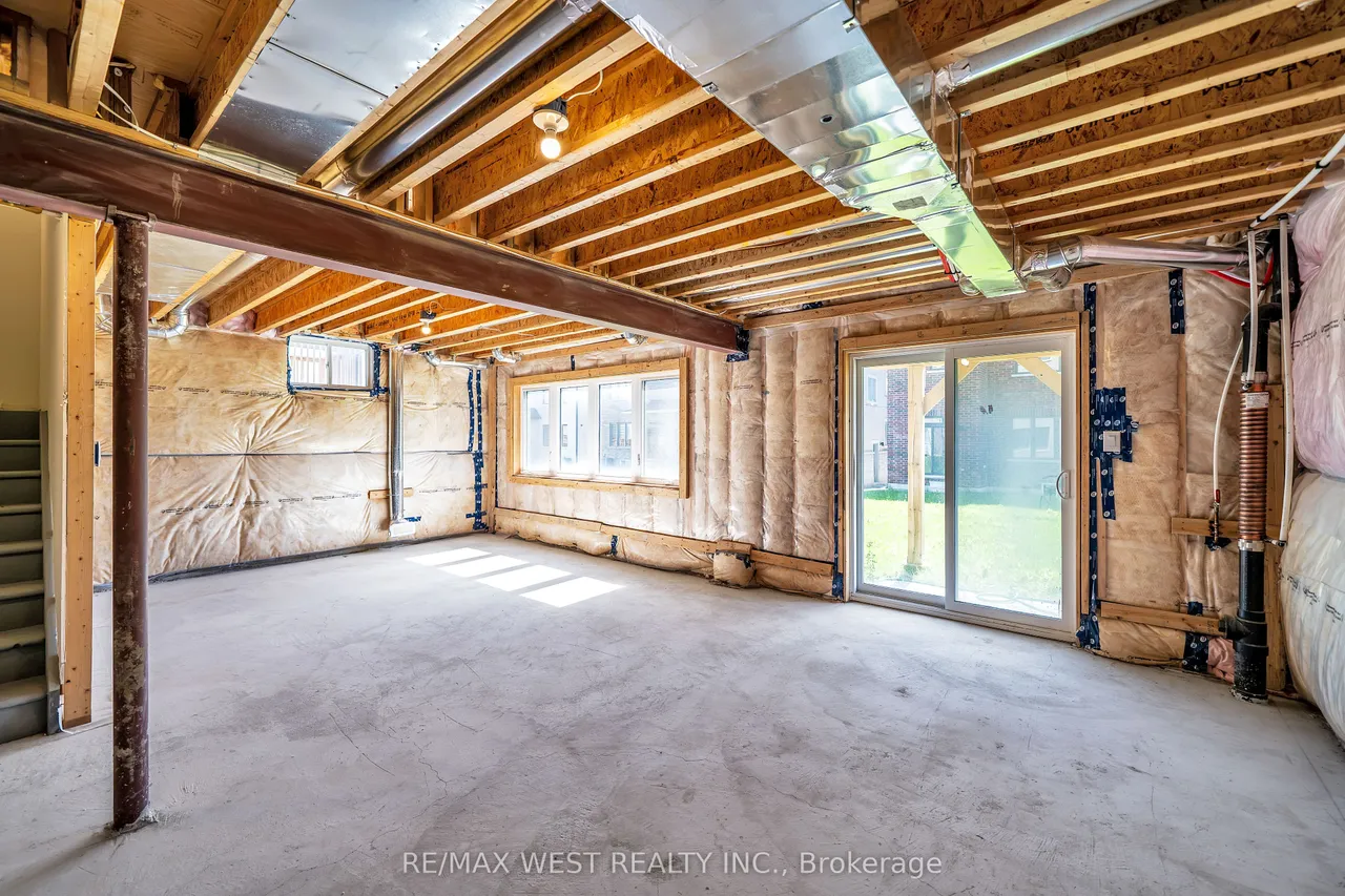 43 Ed Ewert Avenue — photo 21