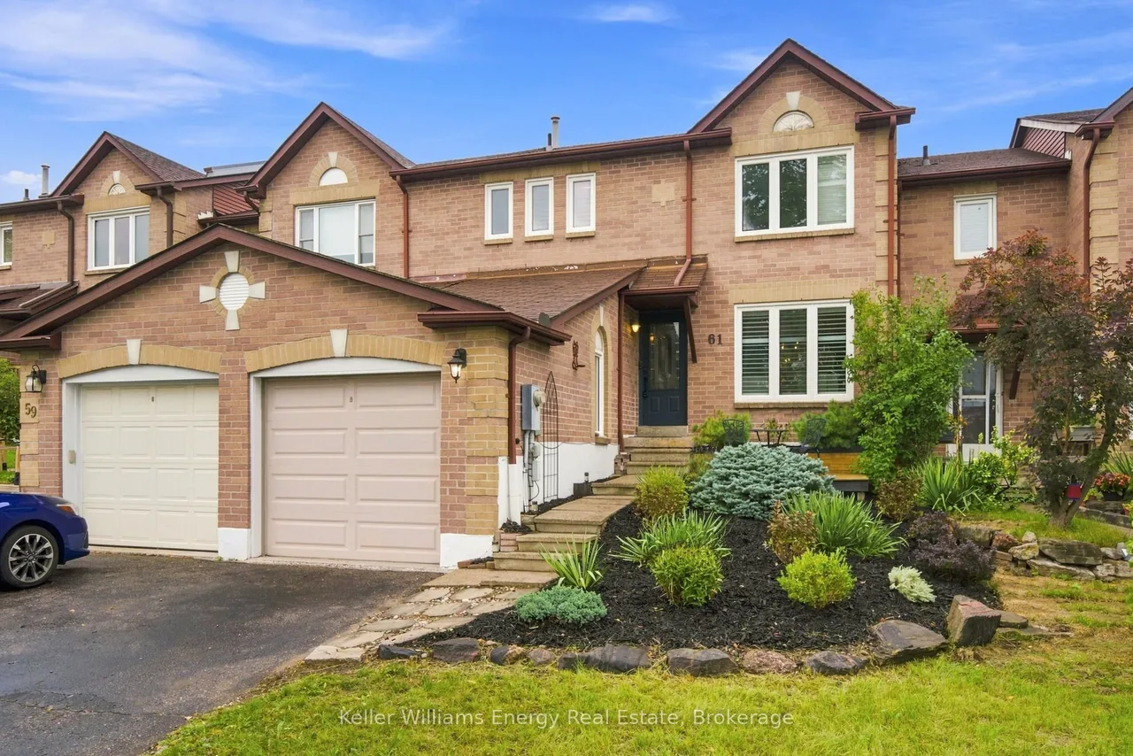 61 Fernbank Place — photo 2