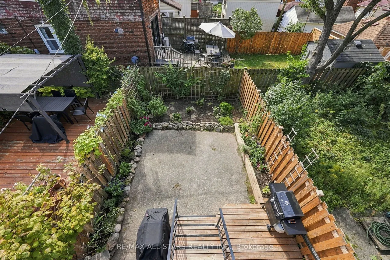 435 Mortimer Avenue — photo 43