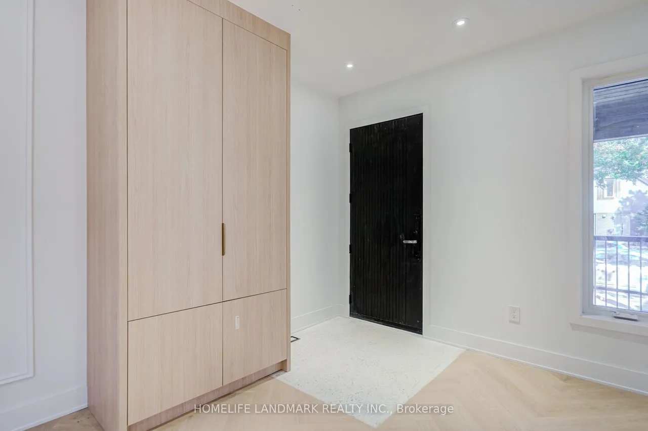 34 Hiawatha Road — photo 3