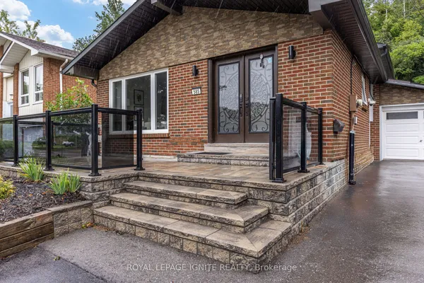 585 Grandview Street S — photo 2