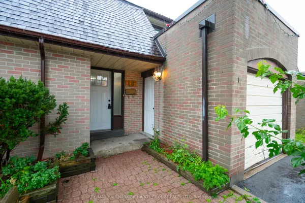 11 Livonia Place, Unit 18