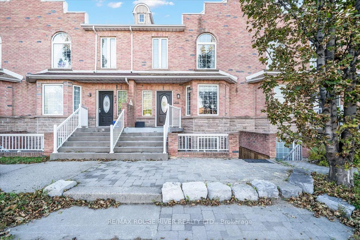 426 Brock Street N — photo 2