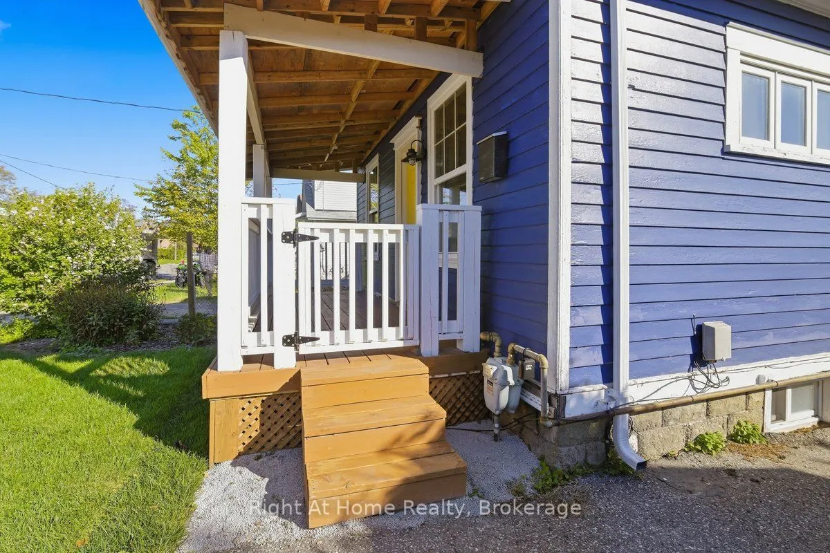349 Kingsdale Avenue — photo 3