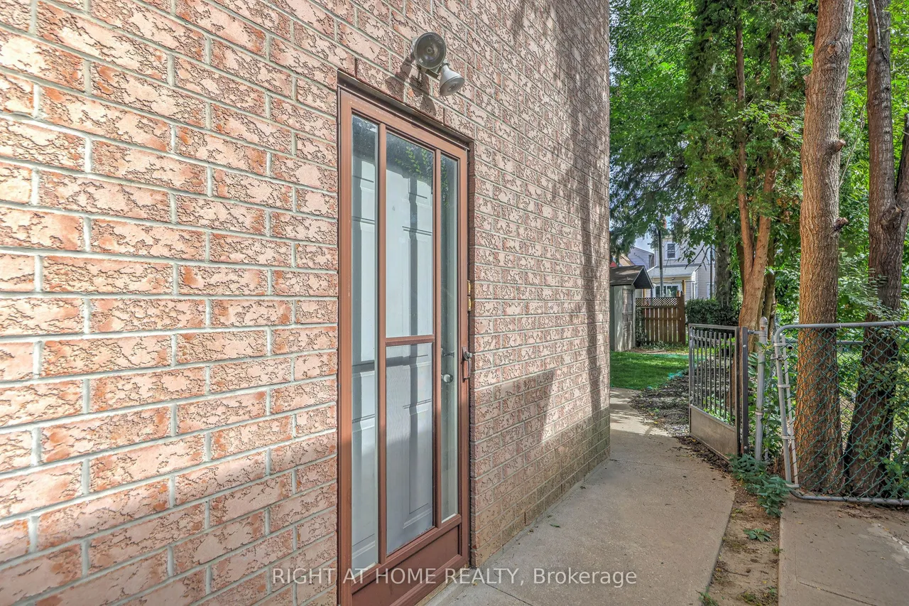 243 Coleridge Avenue — photo 36
