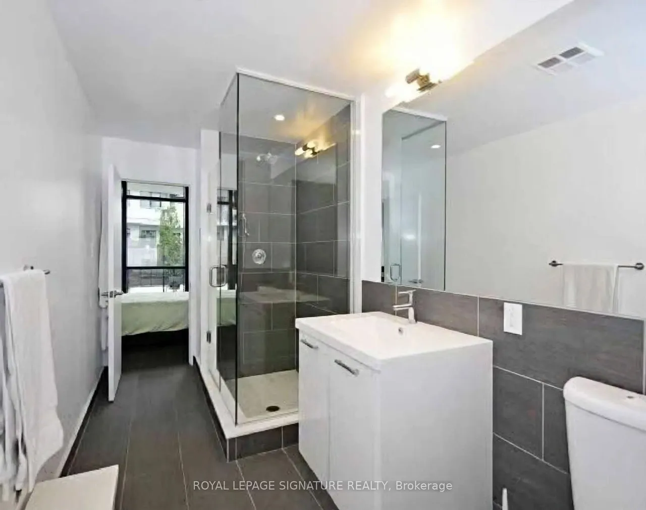 319 Carlaw Avenue, Unit 310 — photo 16