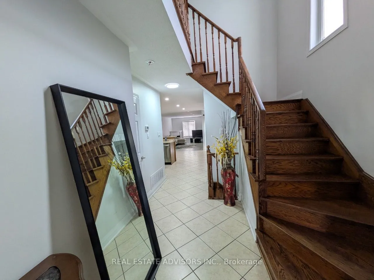 80 Dooley Crescent — photo 2