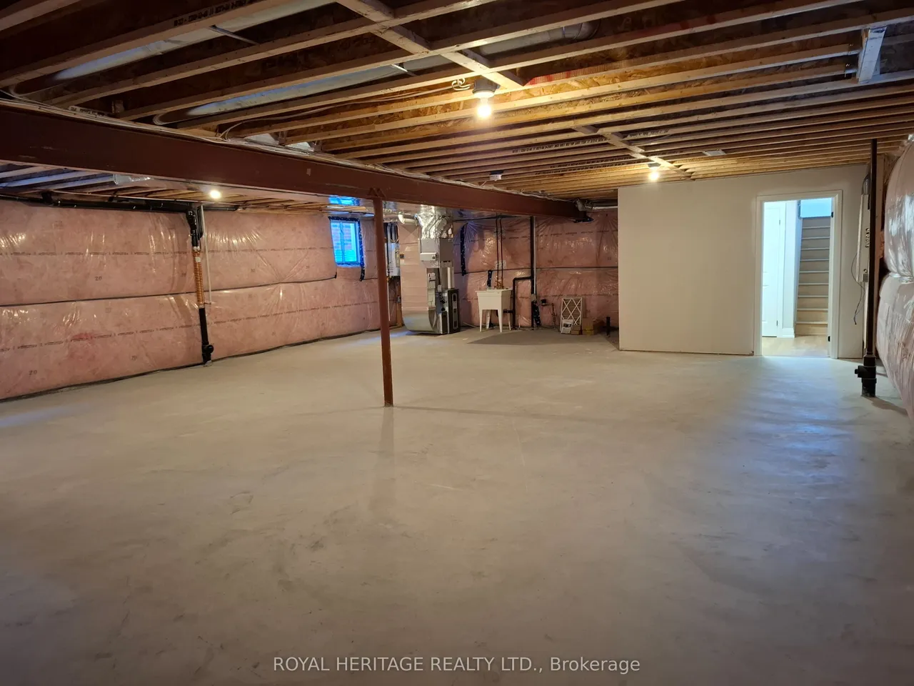 8 St Augustine Drive — photo 14