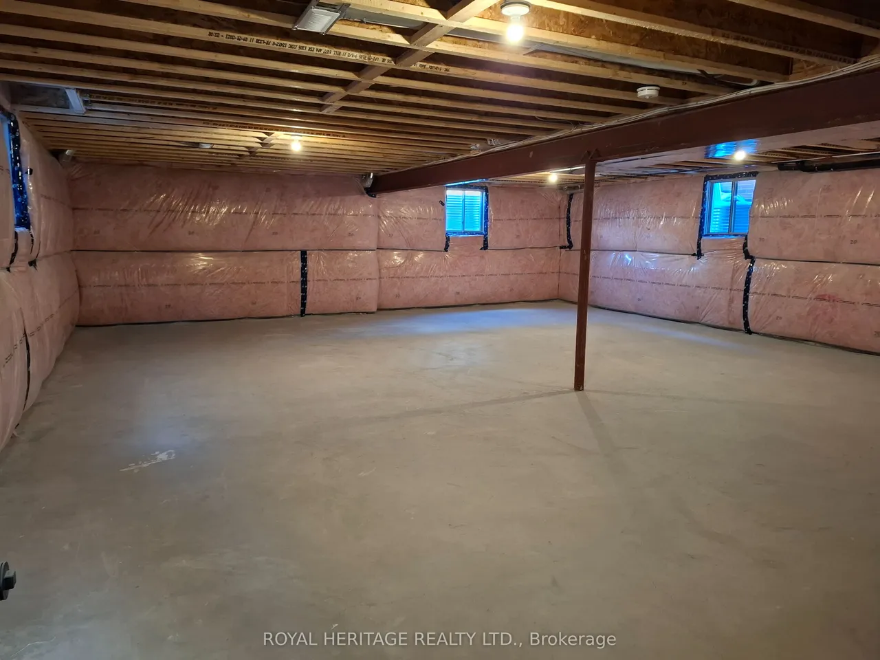 8 St Augustine Drive — photo 13