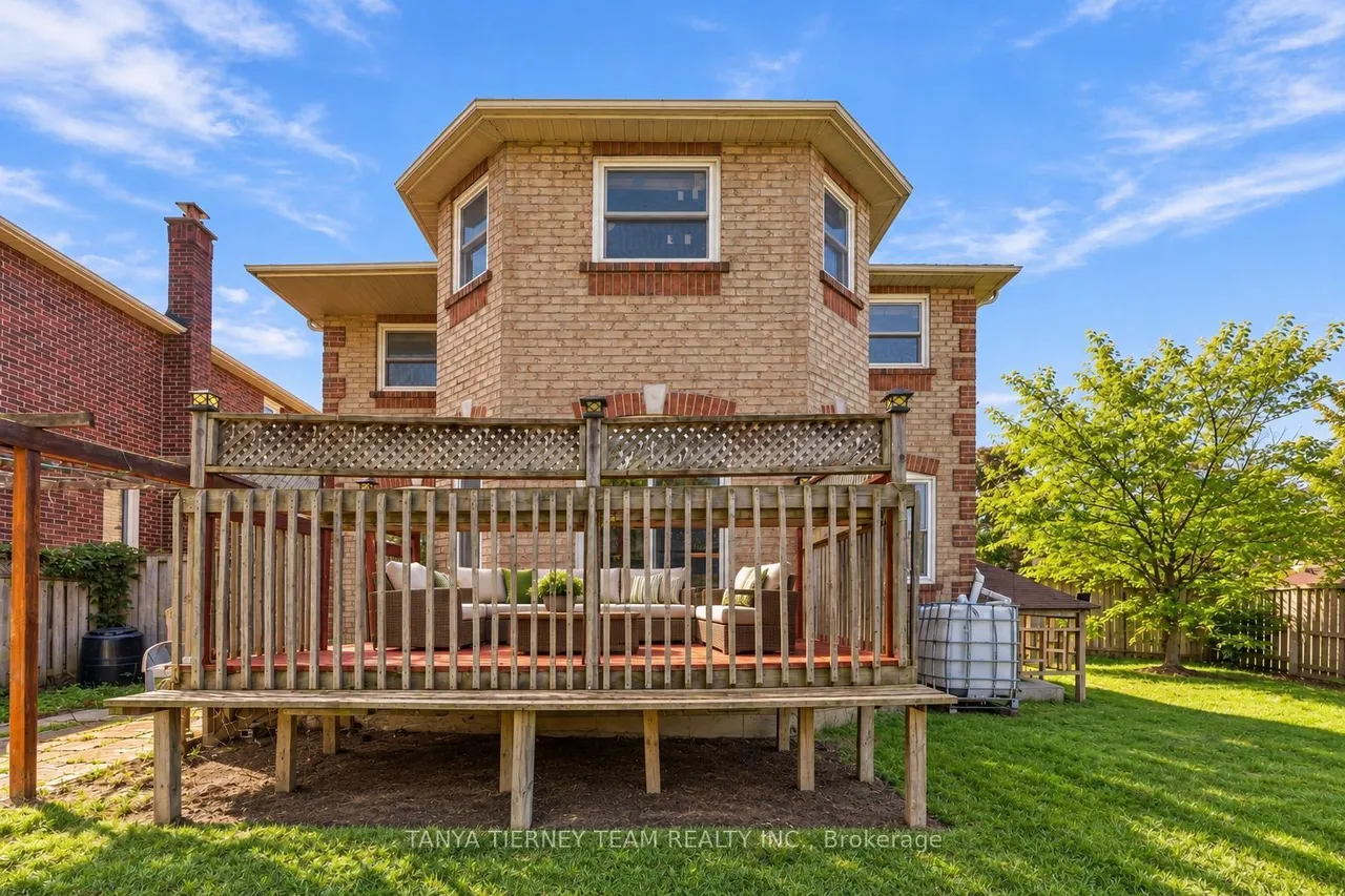 11 Hunter Drive — photo 45