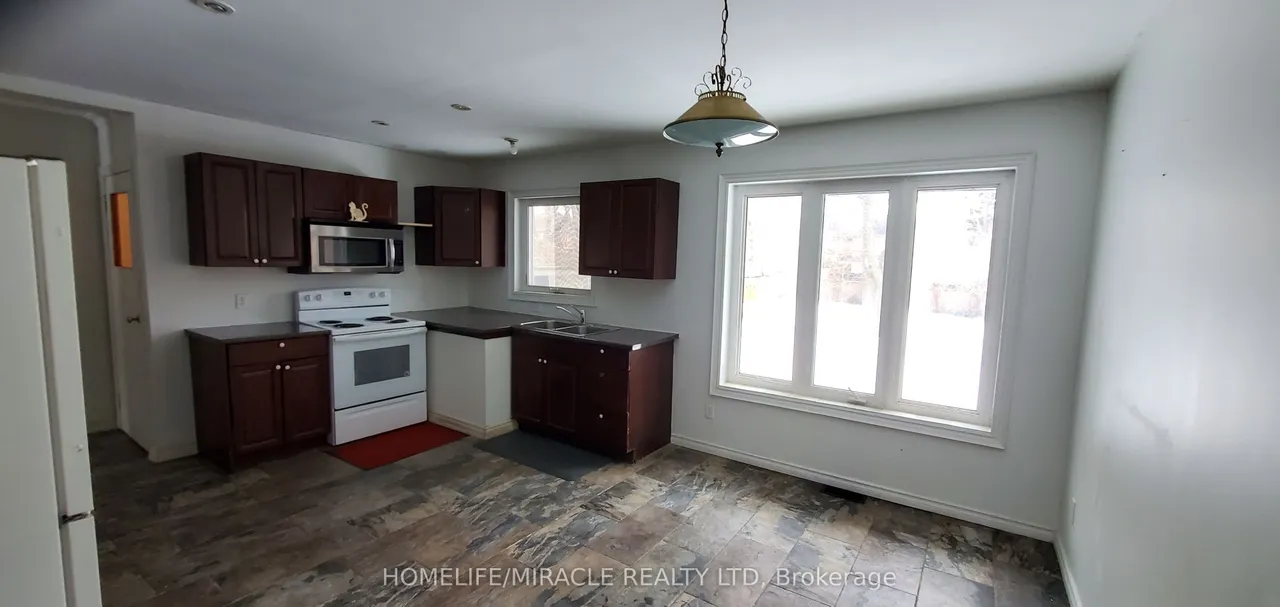 544 Gillmoss Road — photo 3