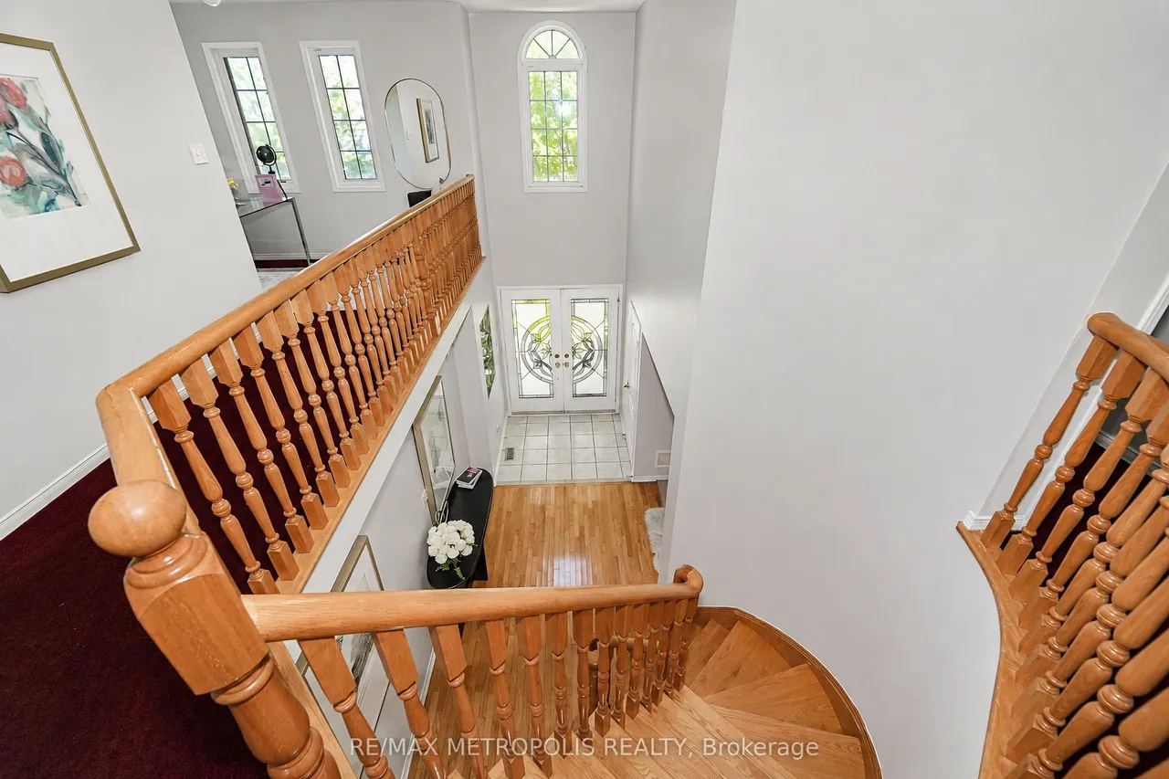 58 Dunwell Crescent — photo 49