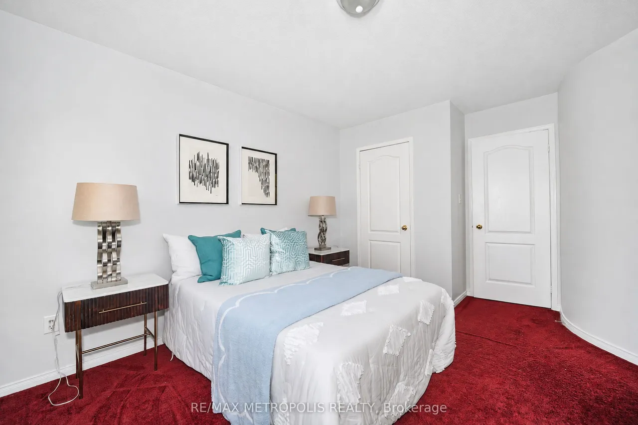 58 Dunwell Crescent — photo 50