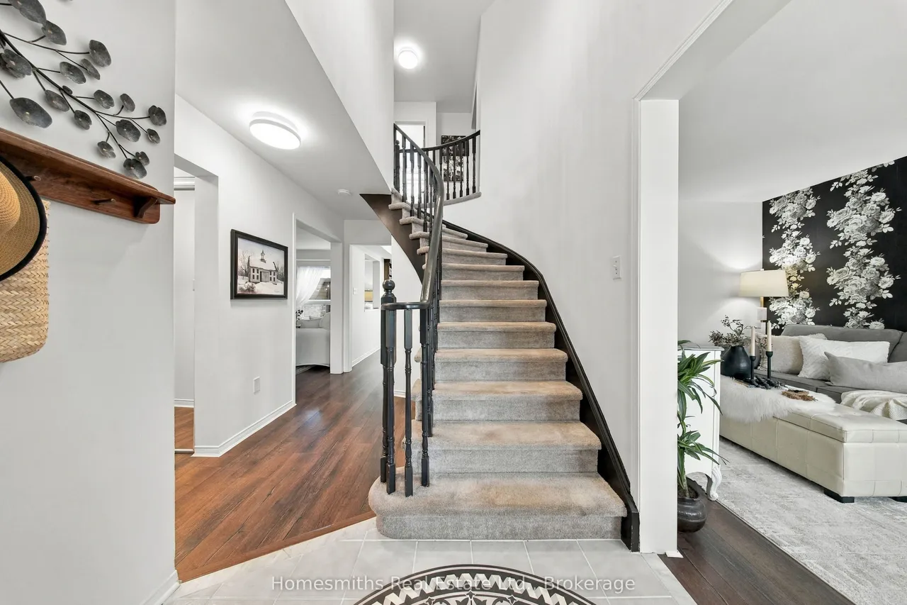 45 Granville Drive — photo 3