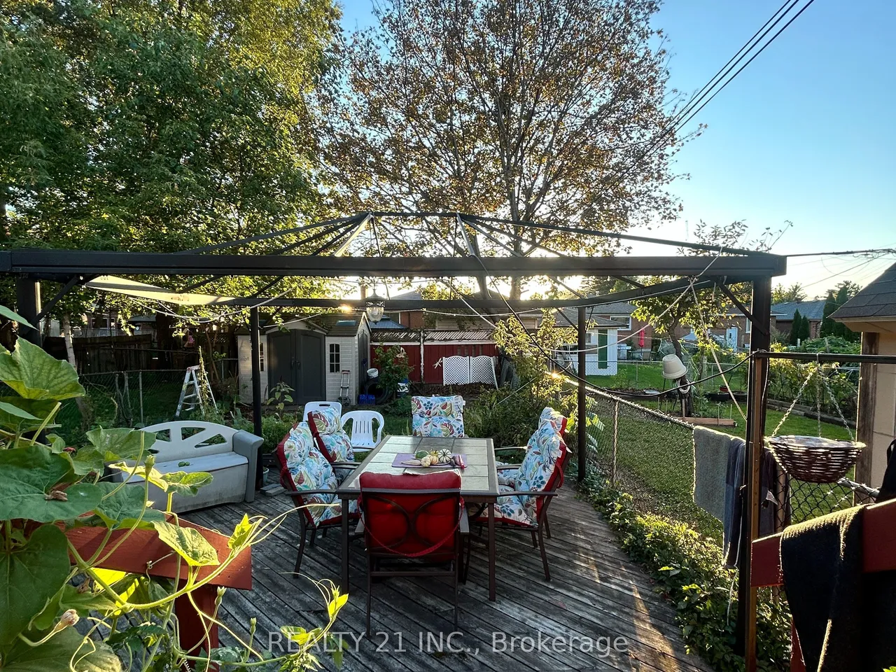 176 Linden Avenue — photo 25