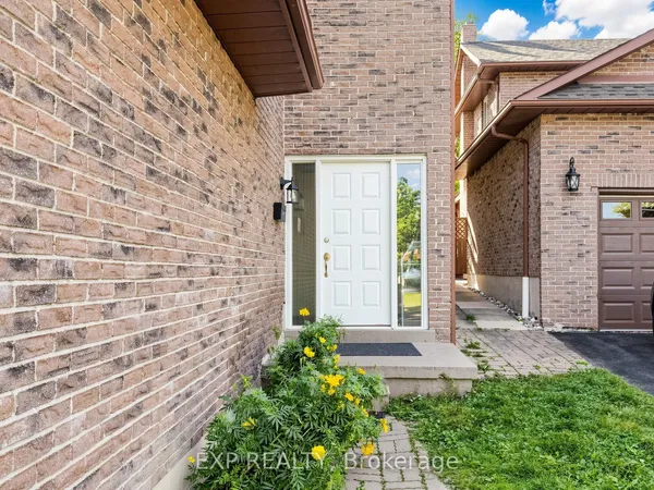 28 Longfellow Court — photo 2
